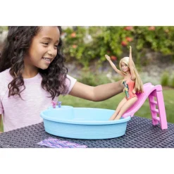 Barbie Muneca Rubia De 30 Cm Con Piscina, Tobogan Y Accesorios* Munecas Y Peluches