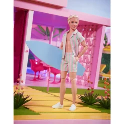Barbie The Movie Ken Muneco Signature Coleccionable De La Pelicula Con Chaleco A Rayas* Munecas Y Peluches